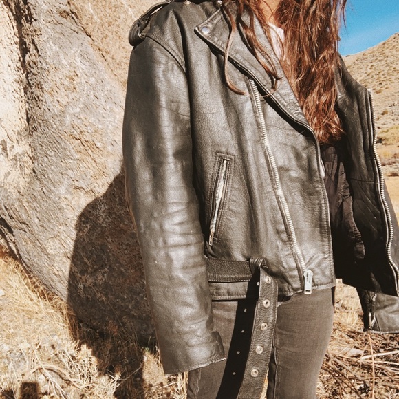Vintage badass oversized leather motorcycle jacket - Picture 3 of 9
